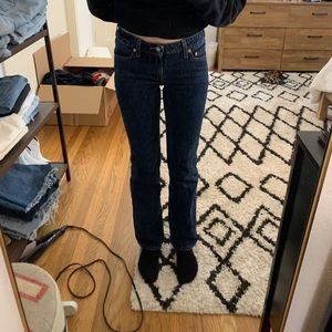LEVI’S LOW RISE BOOTCUT Jeans - SIZE 24